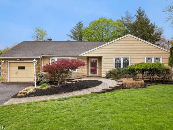 312 Lenox Ave, Pompton Lakes, NJ 07442