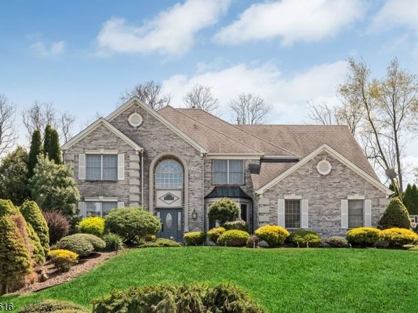 18 Renshaw Dr, Montville, NJ 07045