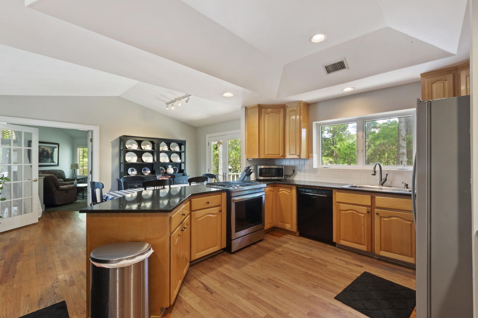 2595 Bohicket Drive Photo 8