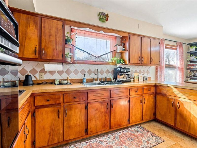 201 Laverne Drive , Newark, OH 43055 Photo 6