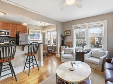 3520 Emerson Avenue S, Unit 202, Minneapolis, MN 55408