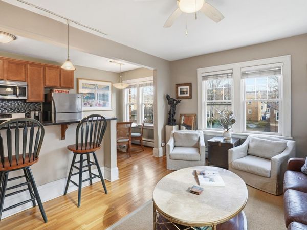 3520 Emerson Avenue S, Unit 202, Minneapolis, MN 55408