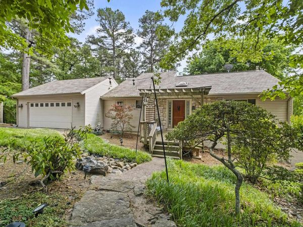 7205 Westwind Drive, Maumelle, AR 72118