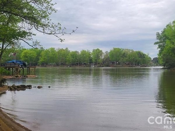 453 Sunset Pointe Drive , Salisbury, NC 28146