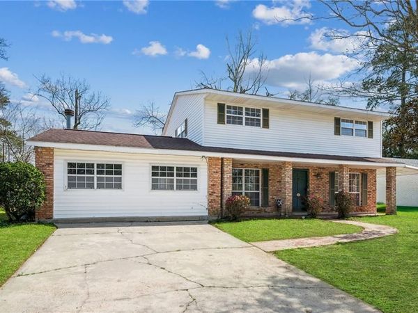 110 FOUNTAIN Drive , Slidell, LA 70458