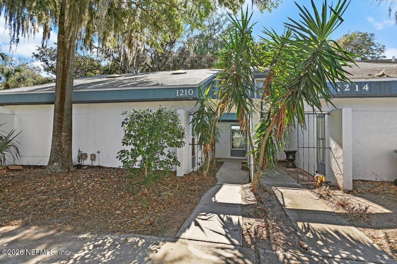 1210 Wonderwood Drive, Jacksonville, FL 32233 Main Photo
