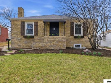 1501 Smith Street , Lincoln, NE 68502