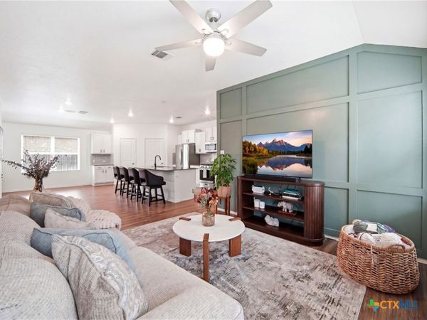 21412 E Wilmiller Lane , Pflugerville, TX 78660