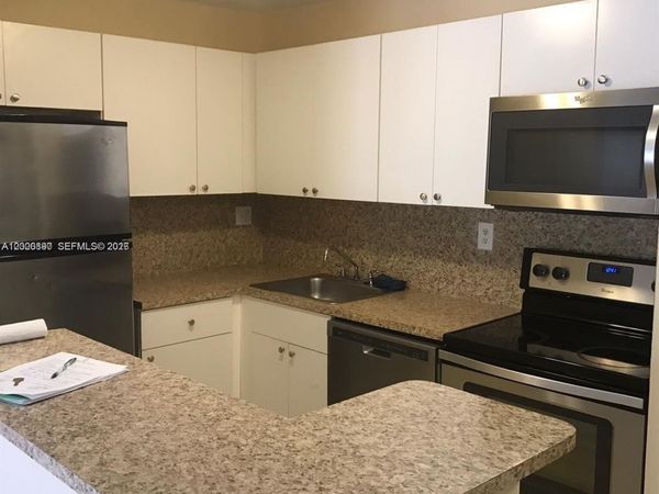 7200 NW 179th St , Unit 302, Hialeah, FL 33015