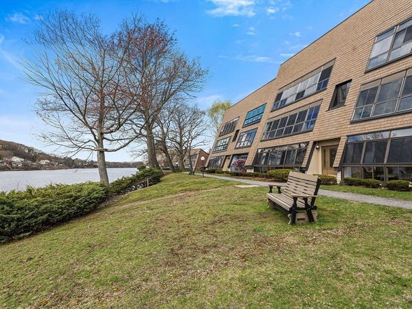 7 Eaglehead Ter, Unit 3, Shrewsbury, MA 01545