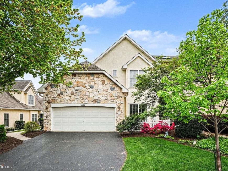 314 Saint Andrews Place, Blue Bell, PA 19422 Main Photo