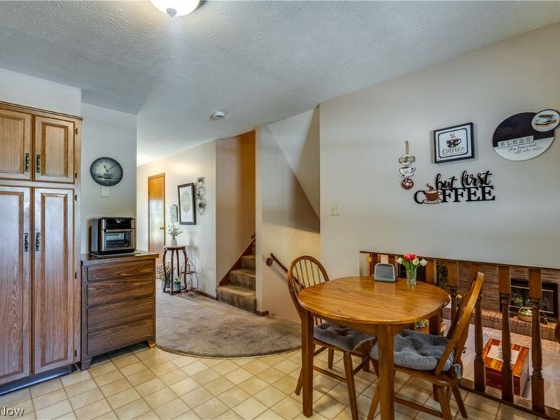 5029 Broadway Avenue NE, Louisville, OH 44641 Photo 12