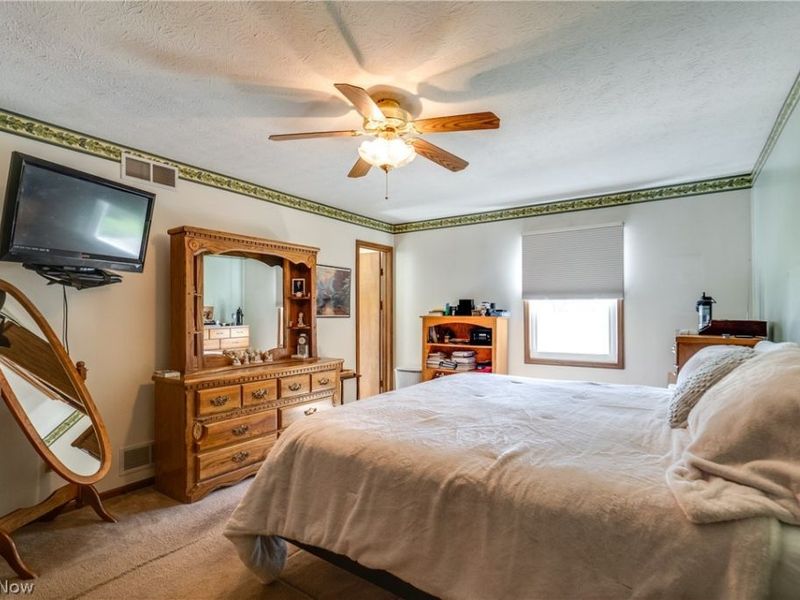 5029 Broadway Avenue NE, Louisville, OH 44641 Photo 17