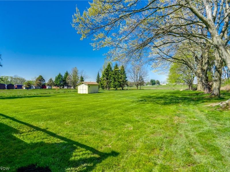 5029 Broadway Avenue NE, Louisville, OH 44641 Photo 28