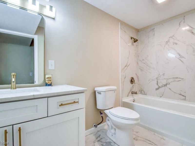 6996 Roe Boulevard , Madison, OH 44057 Photo 30