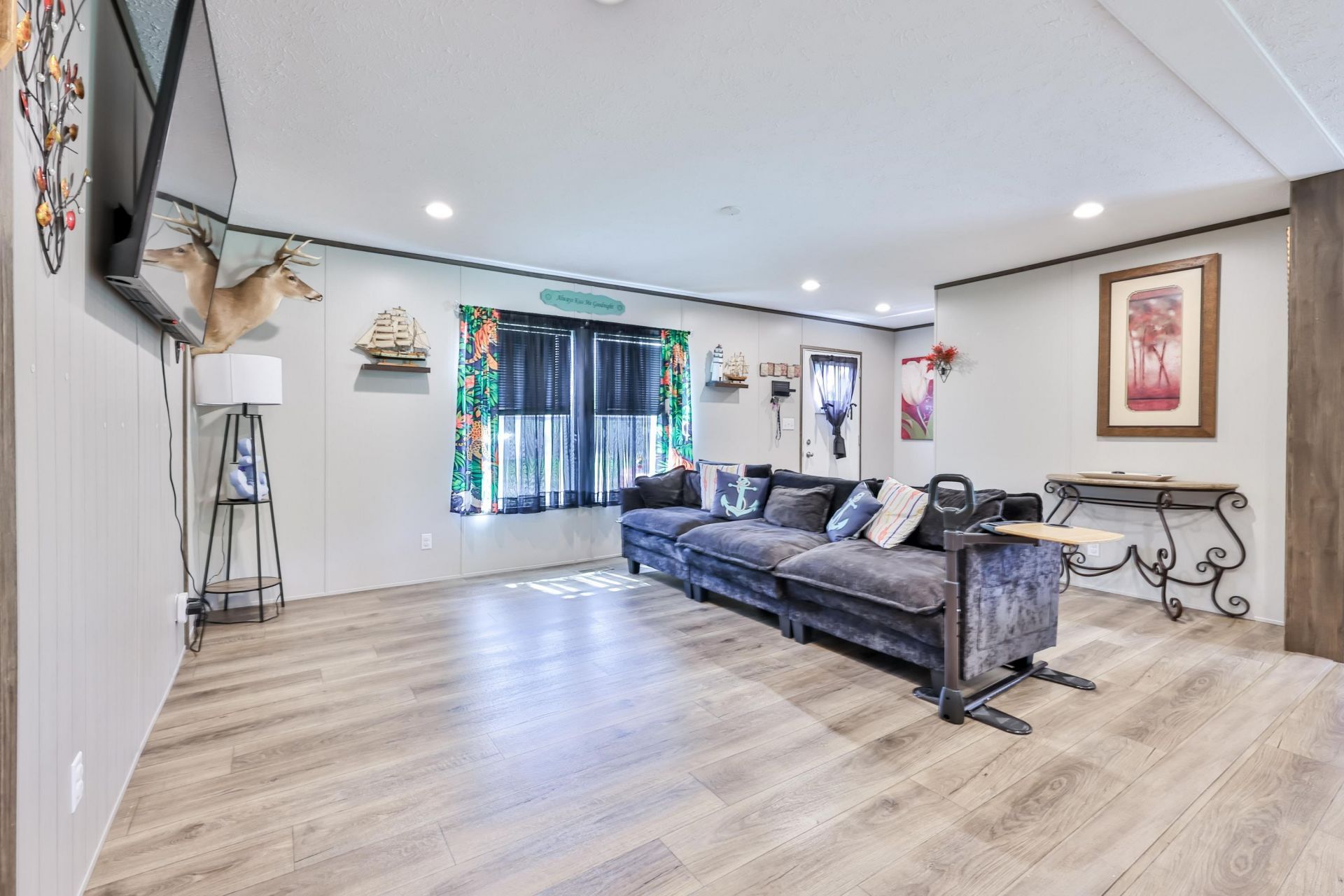 501 N Green Sea Rd.  Photo 4