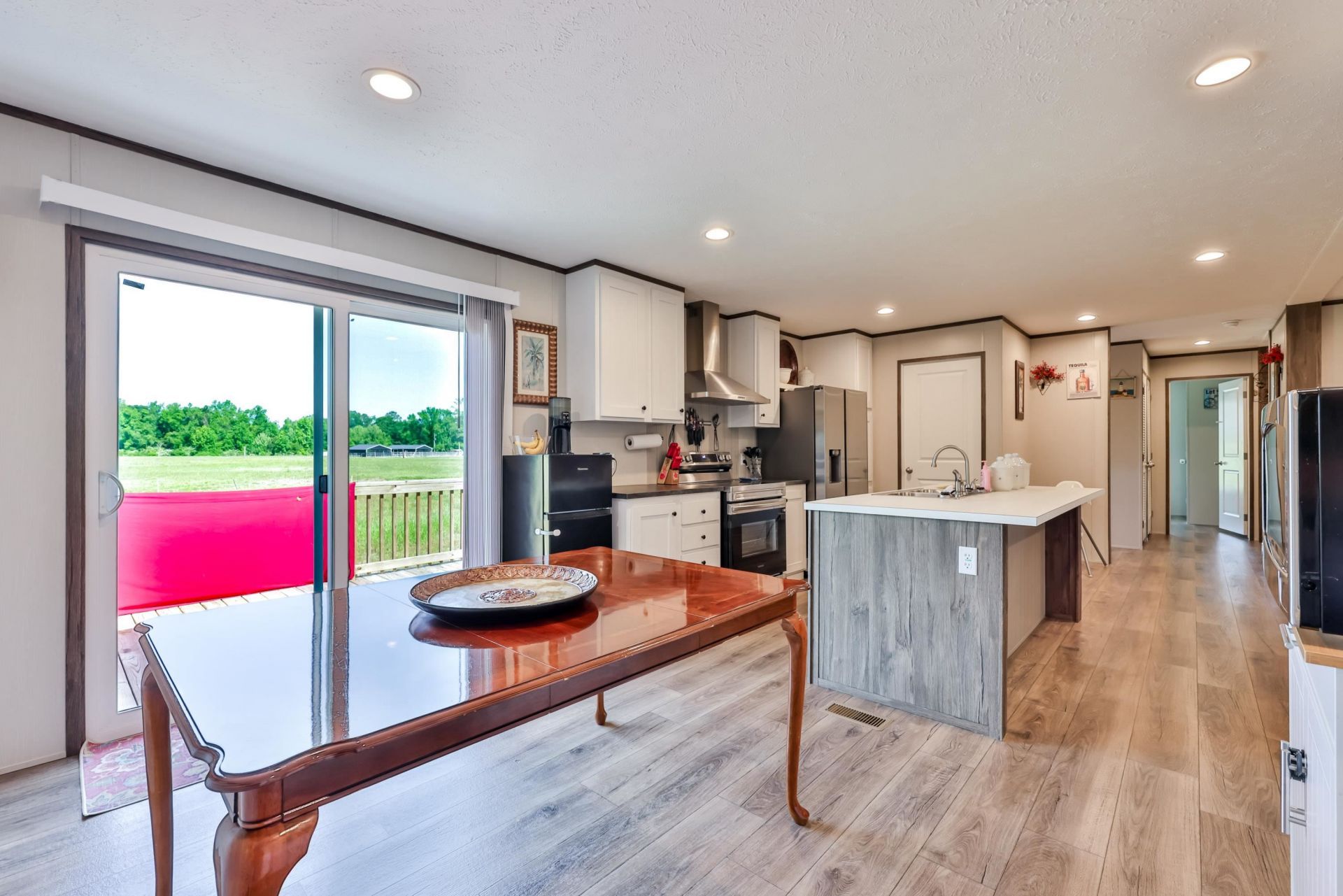 501 N Green Sea Rd.  Photo 8