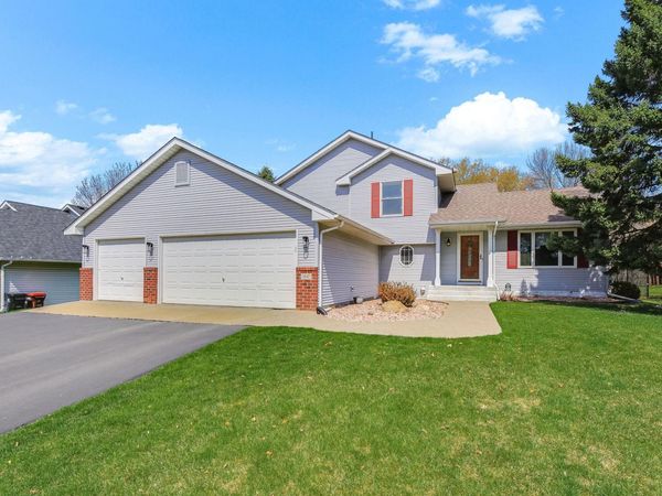 2445 Schaller Drive E, Maplewood, MN 55119