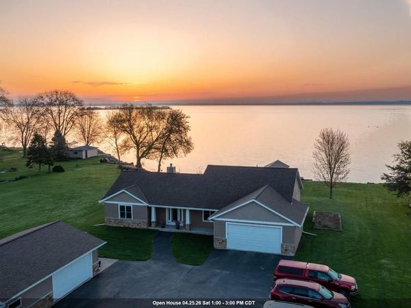 7878 S US HWY 45, Oshkosh, WI 54902