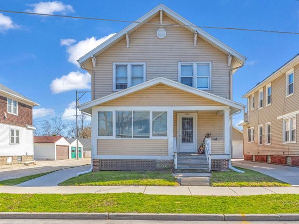 1021 Bluff AVENUE, Unit 1019, Sheboygan, WI 53081