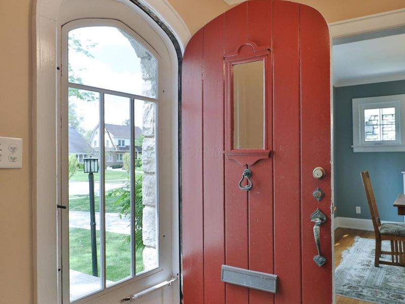 66 S Cassingham Road , Bexley, OH 43209 Photo 5