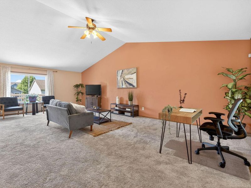 2837 Zach Drive, Columbus, OH 43219 Photo 6