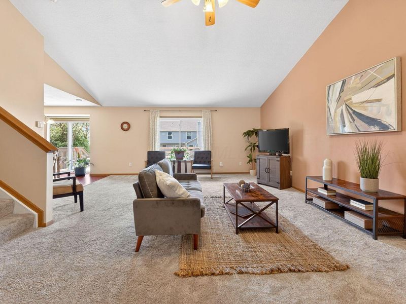 2837 Zach Drive, Columbus, OH 43219 Photo 7