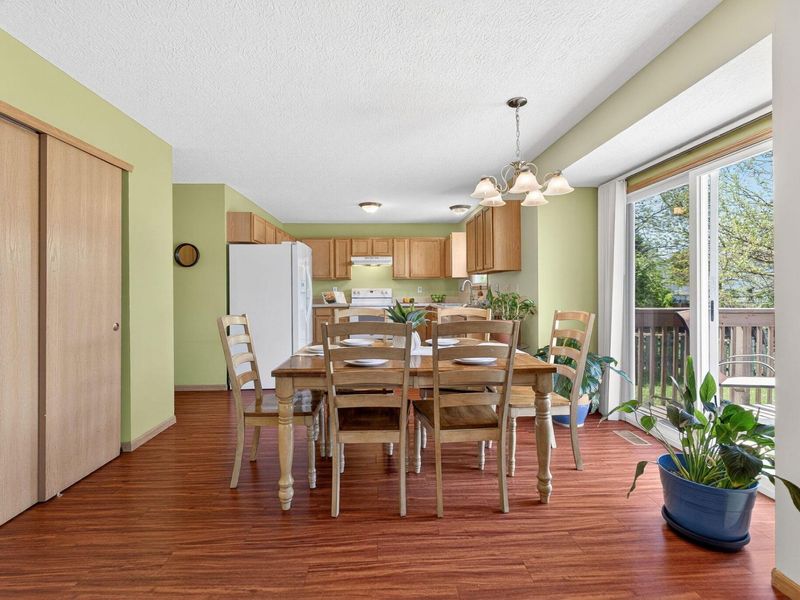 2837 Zach Drive, Columbus, OH 43219 Photo 9