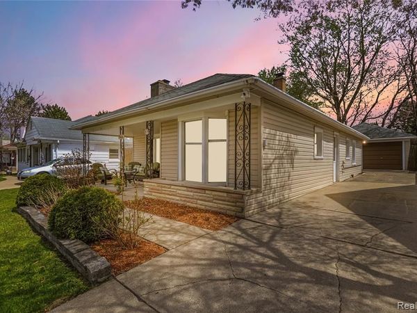 7466 Fenton Street , Dearborn Heights, MI 48127