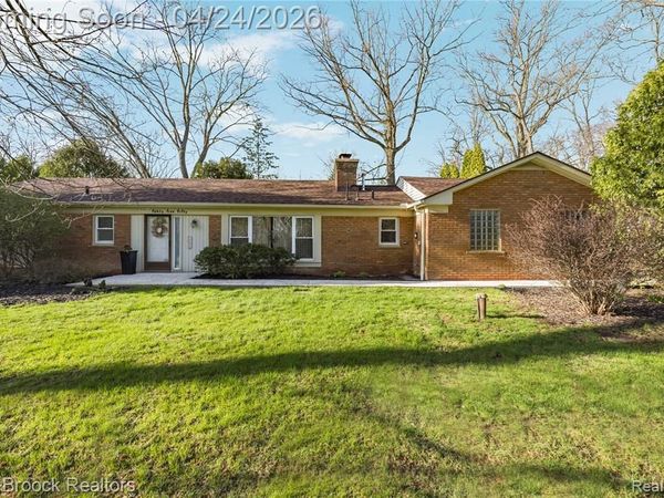 4550 Patrick Road, West Bloomfield Twp, MI 48322