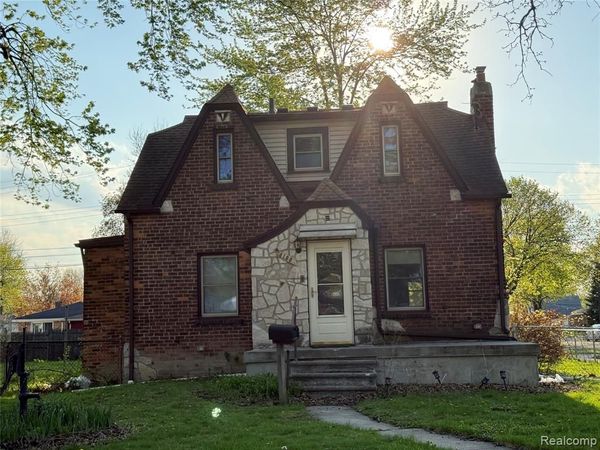 4100 Jackson Street , Dearborn Heights, MI 48125