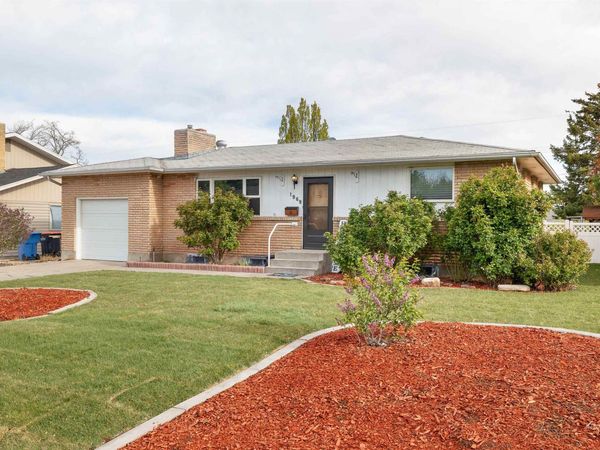 1969 9th Ave E, Twin Falls, ID 83301