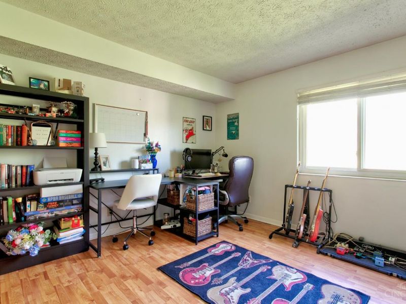 5975 Meadow Creek Drive, Unit 12, Miami Twp, OH 45150 Photo 10