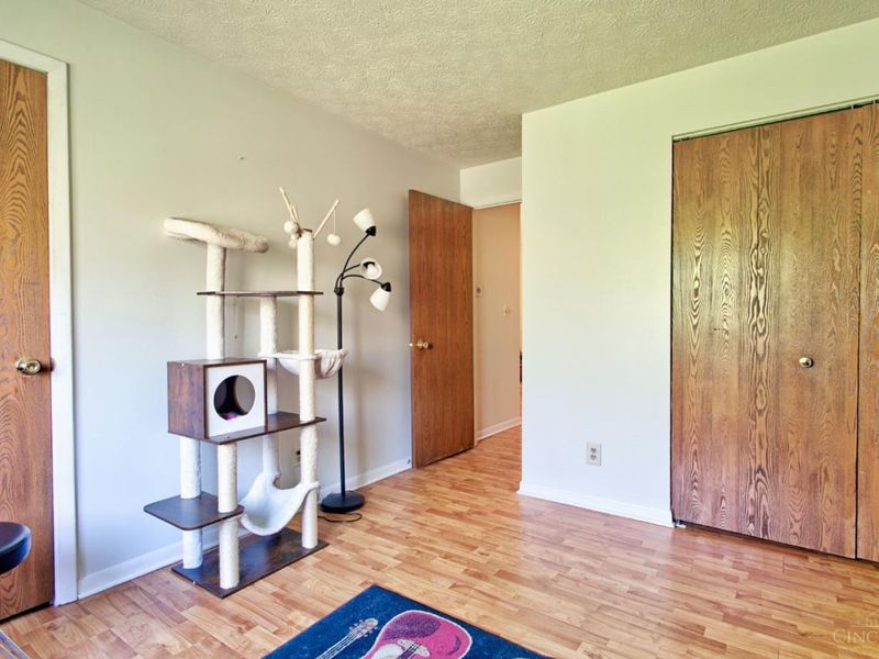 5975 Meadow Creek Drive, Unit 12, Miami Twp, OH 45150 Photo 11