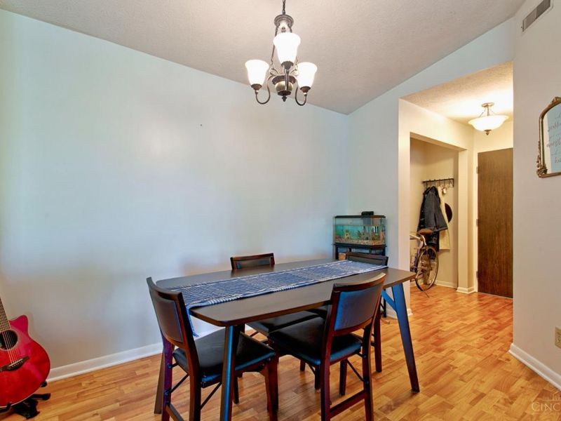 5975 Meadow Creek Drive, Unit 12, Miami Twp, OH 45150 Photo 3