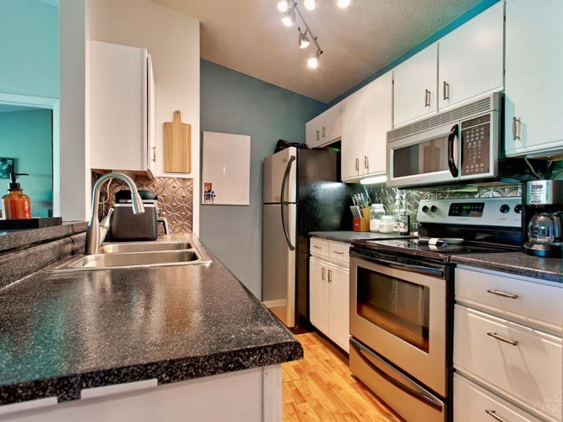 5975 Meadow Creek Drive, Unit 12, Miami Twp, OH 45150 Photo 4