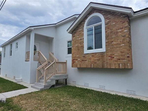 528 WIDEVIEW AVENUE , TARPON SPRINGS, FL 34689