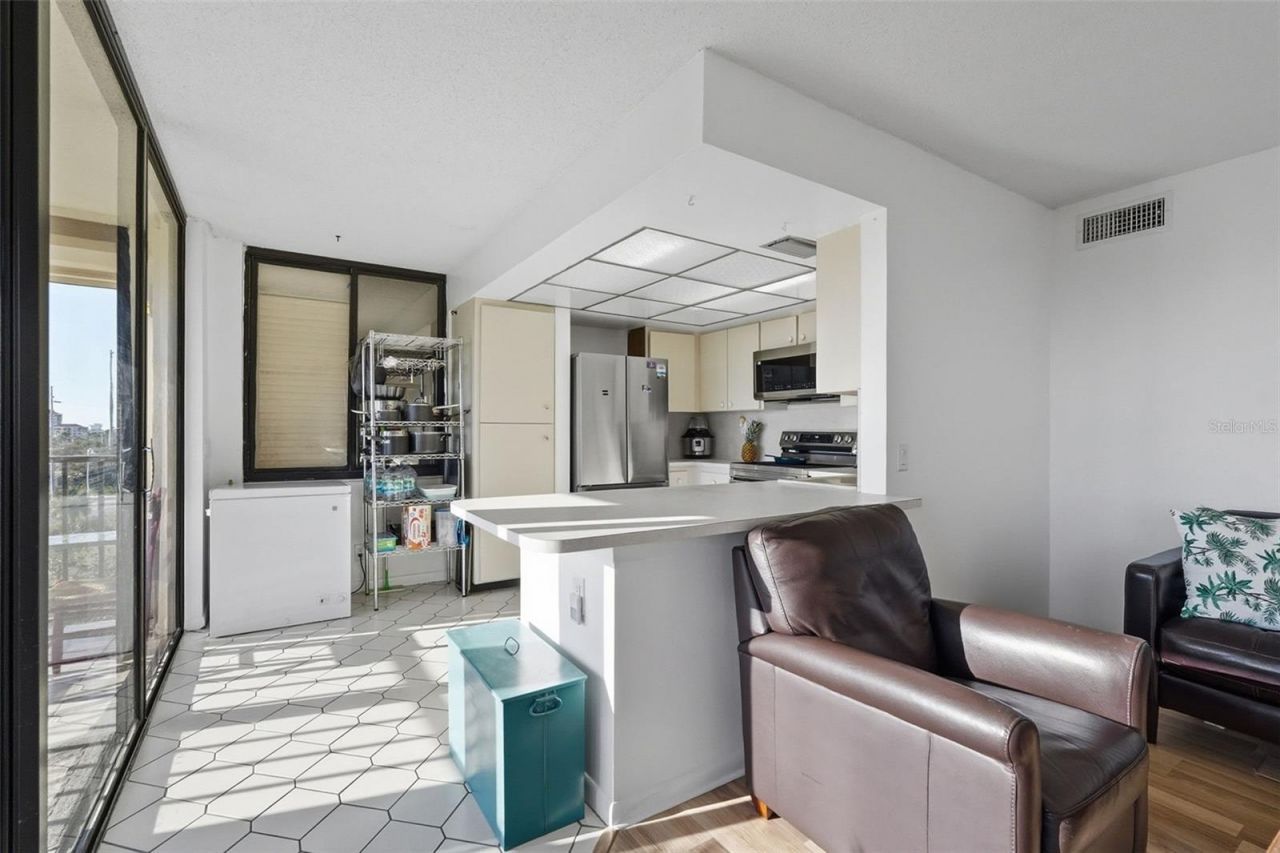 6269 Palma Del Mar Boulevard S, Unit 608, Saint Petersburg, FL 33715 Photo