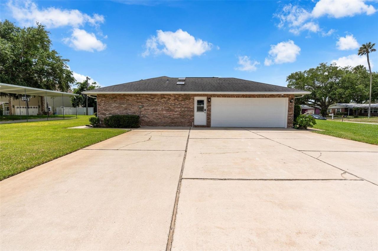 801 Palm Grove Court, South Daytona Beach, FL 32119 Photo