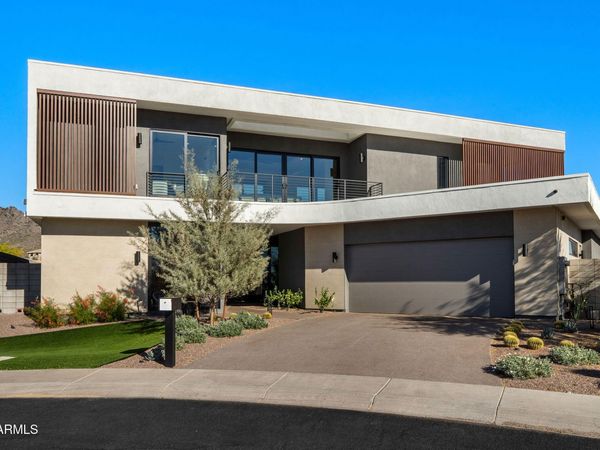 1831 E PALMAIRE Avenue, Phoenix, AZ 85020