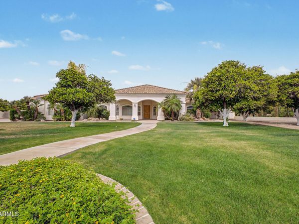 2266 N Lemon Street, Mesa, AZ 85215