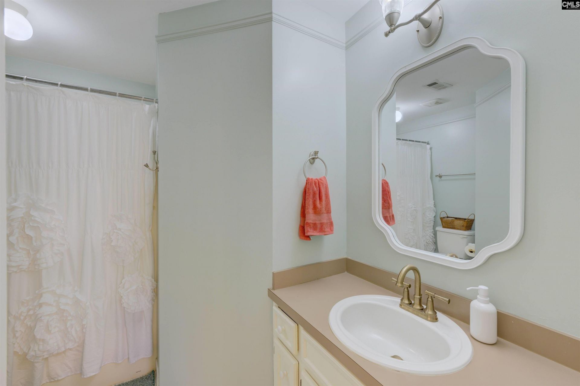 146 Brook Hollow Drive  Photo 31