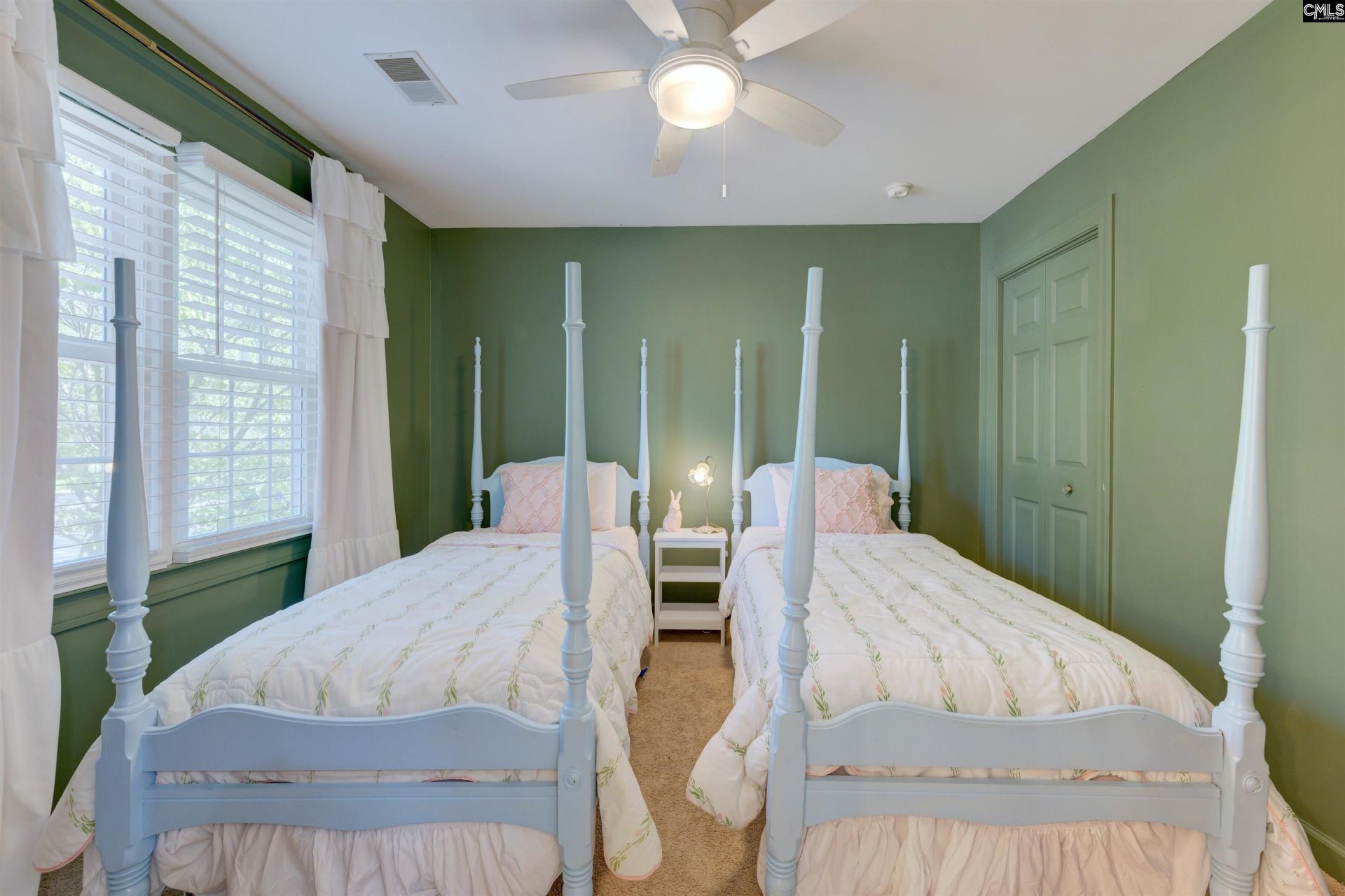 146 Brook Hollow Drive  Photo 32