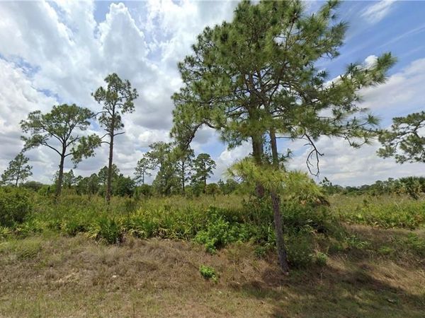 1109 James AVE , LEHIGH ACRES, FL 33936