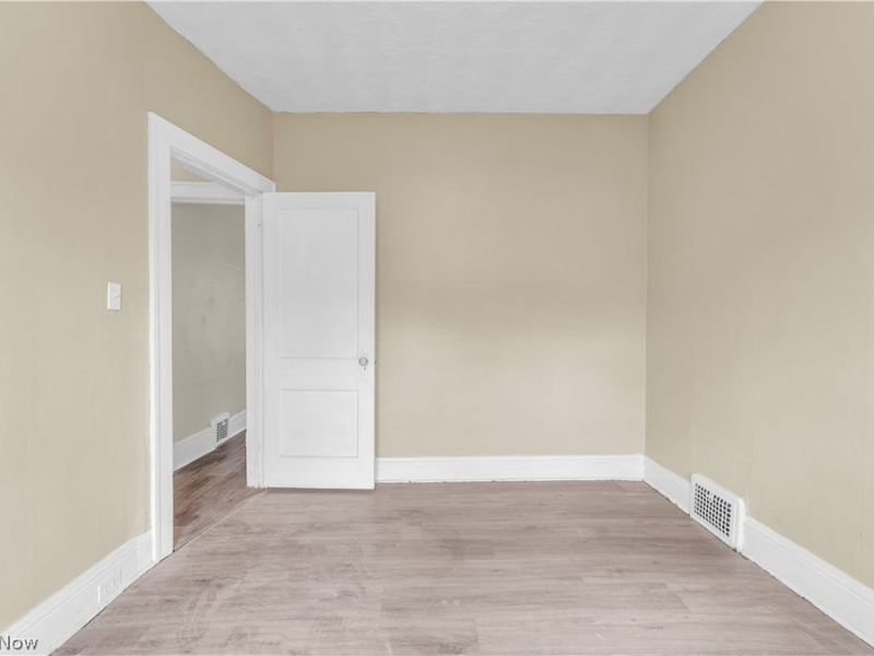 15816 Grovewood Avenue, Cleveland, OH 44110 Photo 12