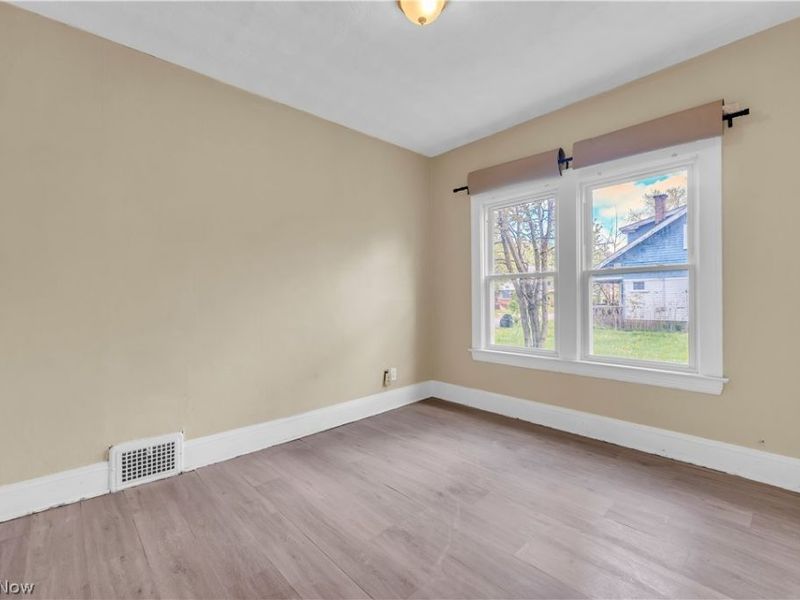 15816 Grovewood Avenue, Cleveland, OH 44110 Photo 14