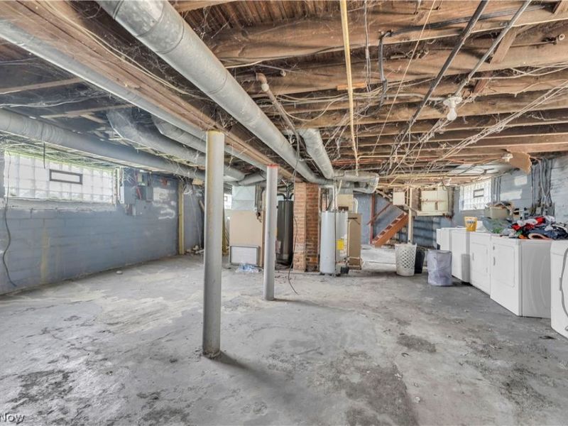 15816 Grovewood Avenue, Cleveland, OH 44110 Photo 39