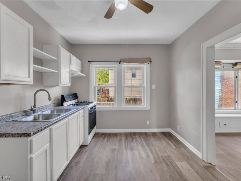 15816 Grovewood Avenue, Cleveland, OH 44110 Photo 5