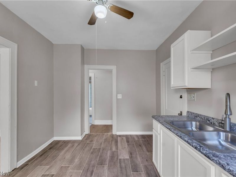 15816 Grovewood Avenue, Cleveland, OH 44110 Photo 6