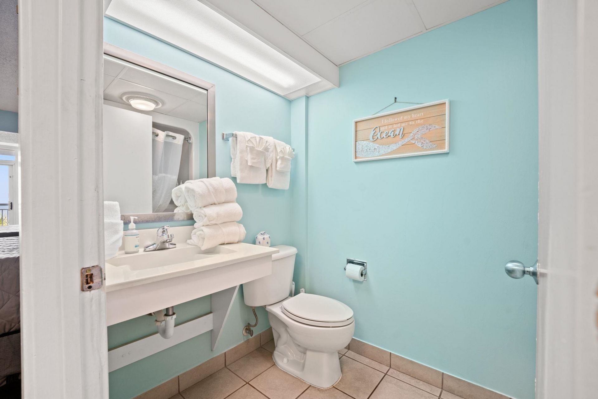 2000 N Ocean Blvd. Photo 12